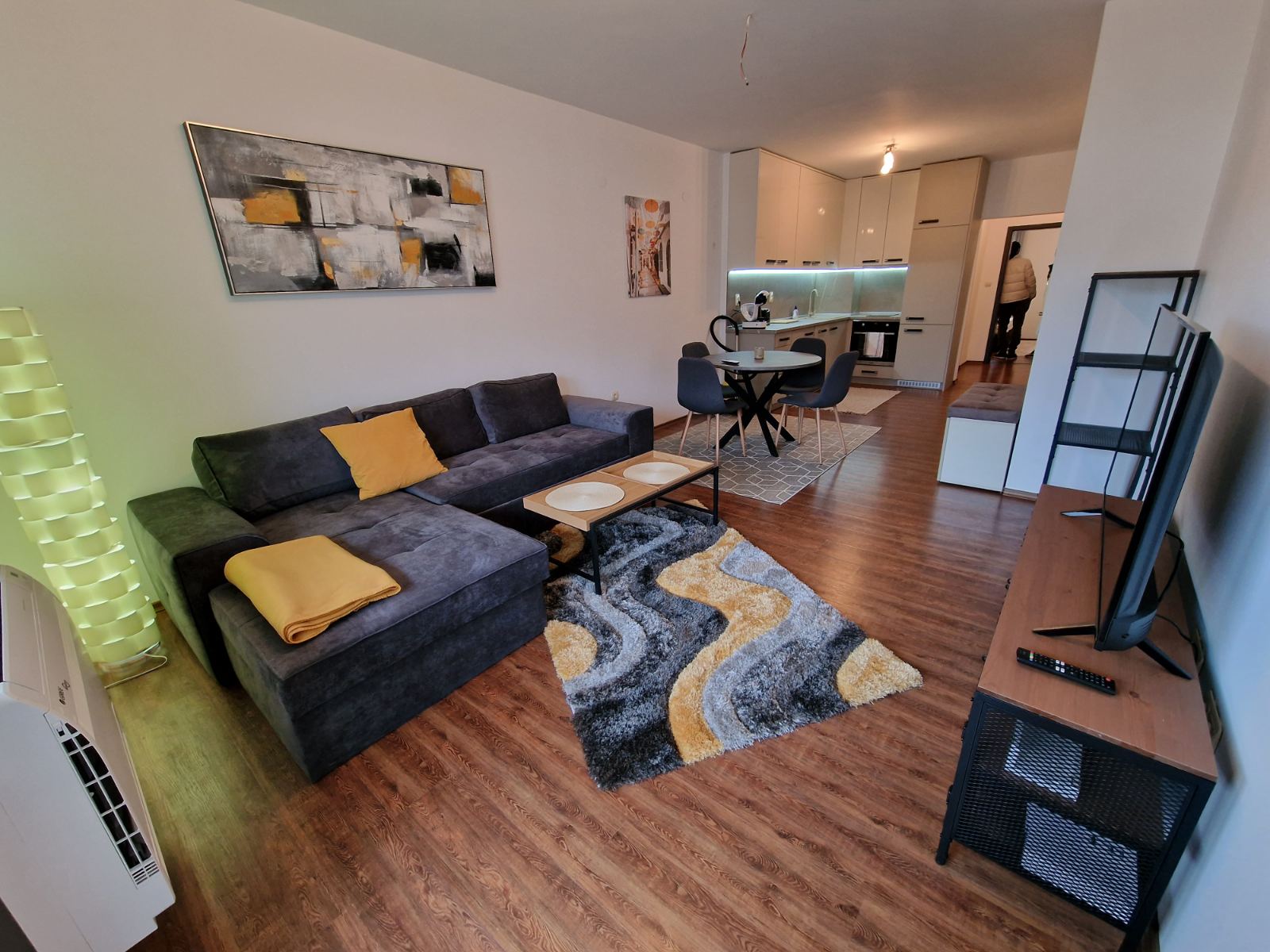 Luxury one-bedroom apartment for sale with low maintenance fee in Bansko