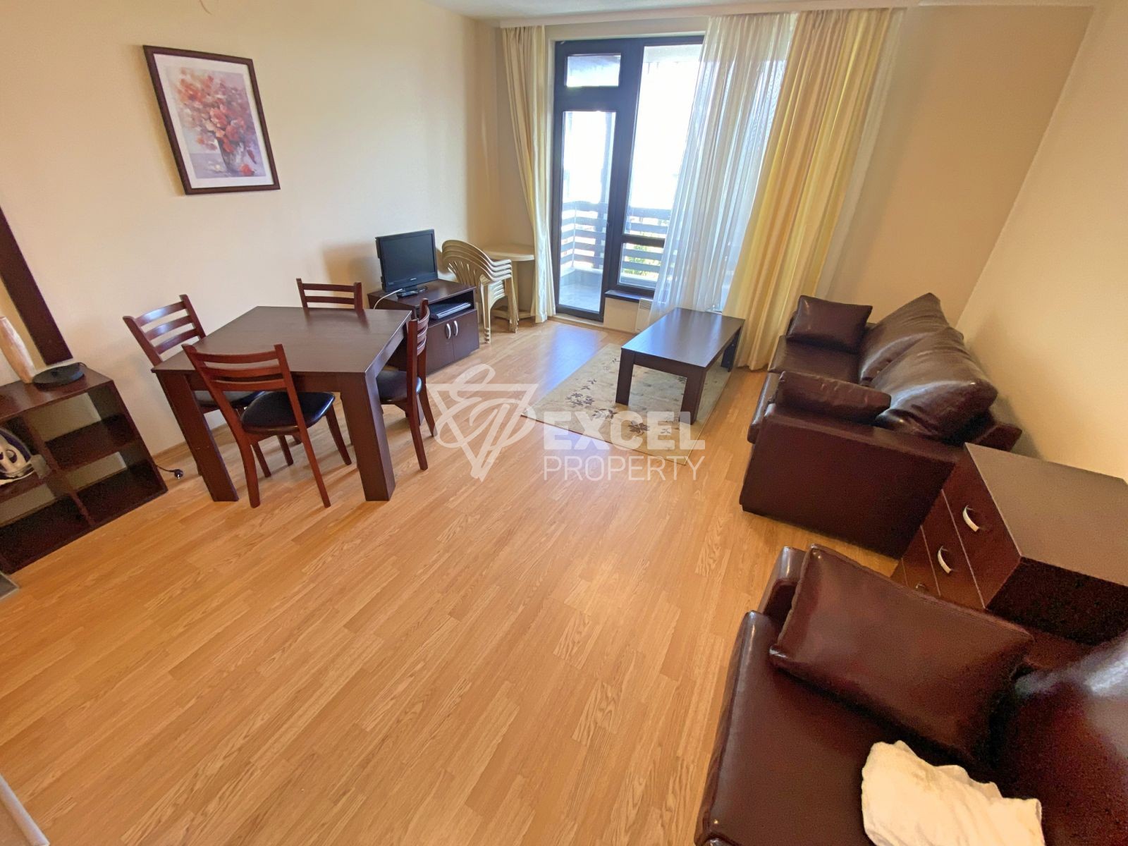Spacious studio with terrace for sale in Aspen Suites, next to Pirin Golf
