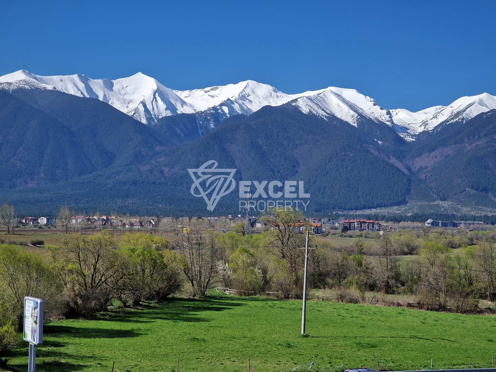 Southern one bed apartment with a frontal view of Pirin! Affordable price!