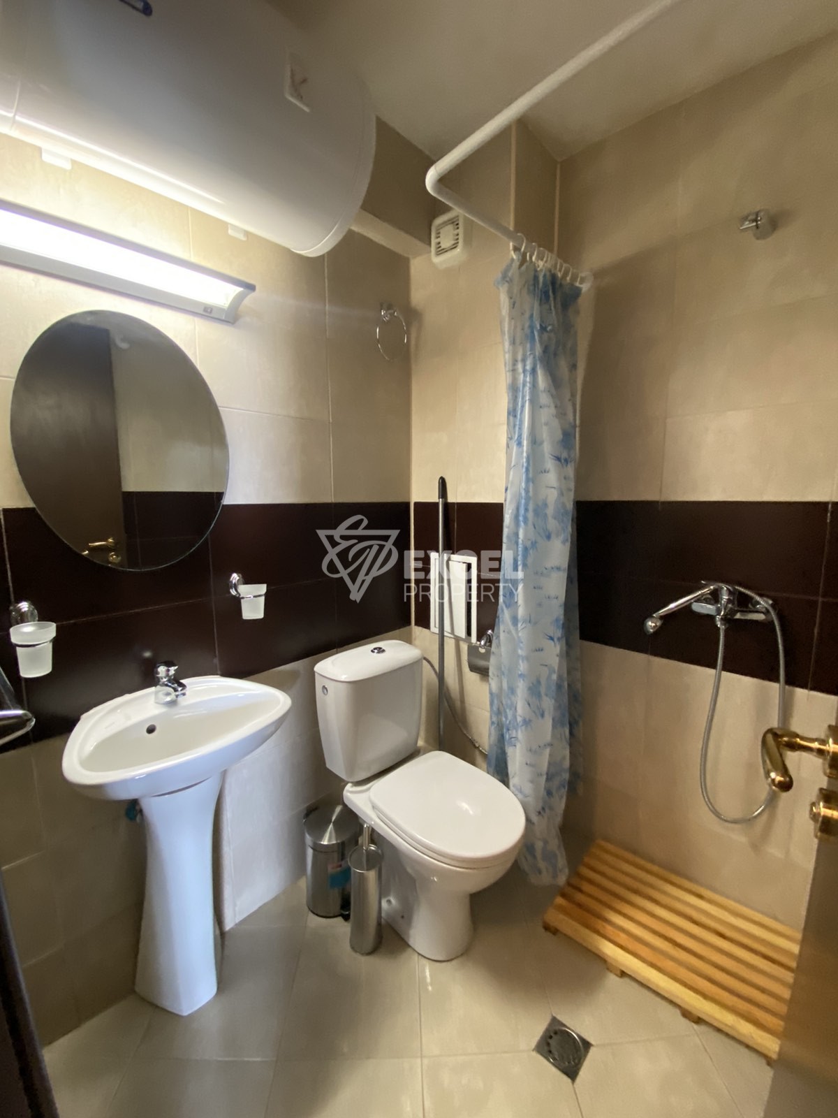 Affordable one-bedroom ground floor apartment in a low maintenance building!