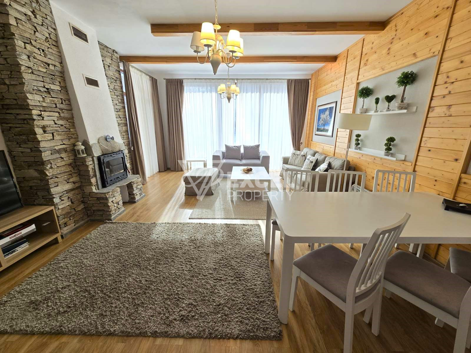 Spacious and sunny three bedroom house for sale in Pirin Golf area
