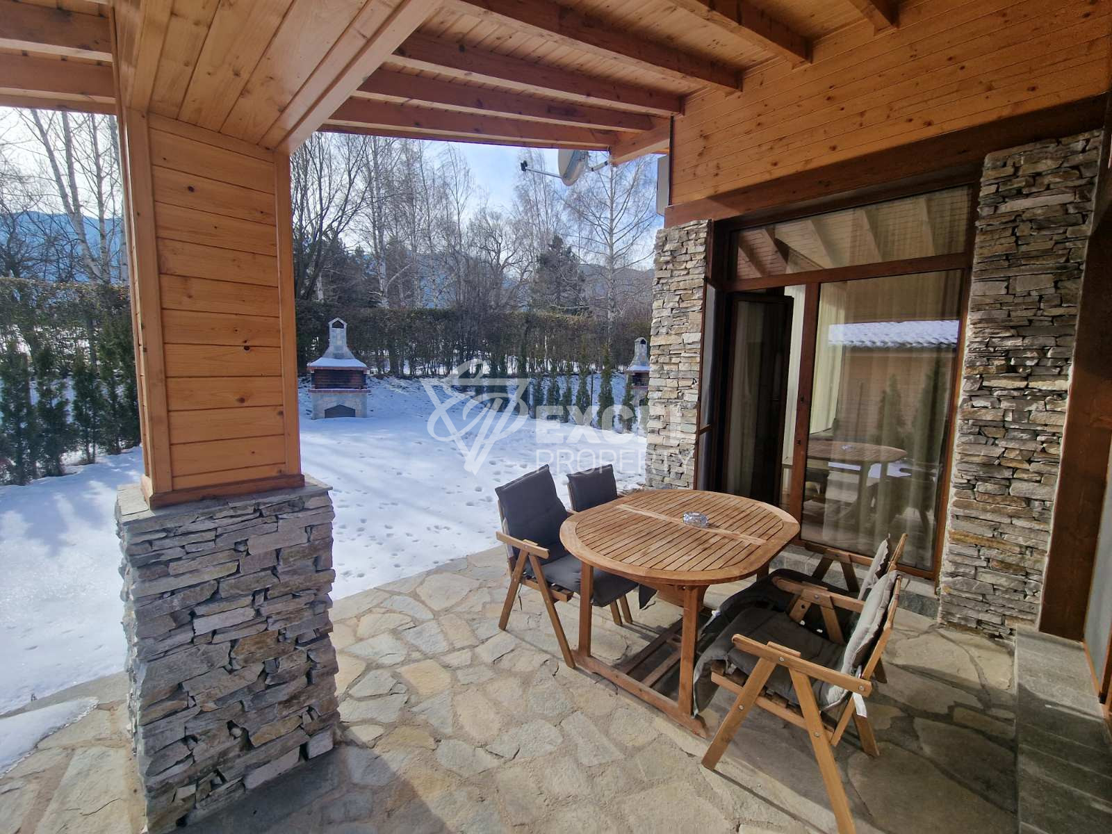 Single-family house for sale in a gated complex next to Pirin Golf, Razlog region