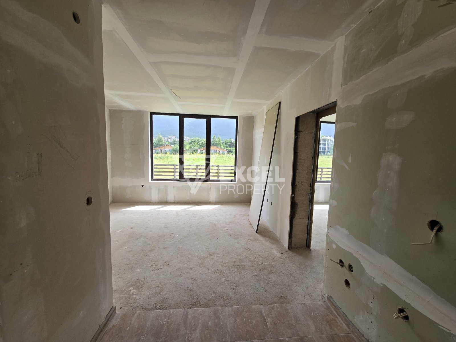Southern studio for sale with a delightful panoramic view of the Pirin Mountains