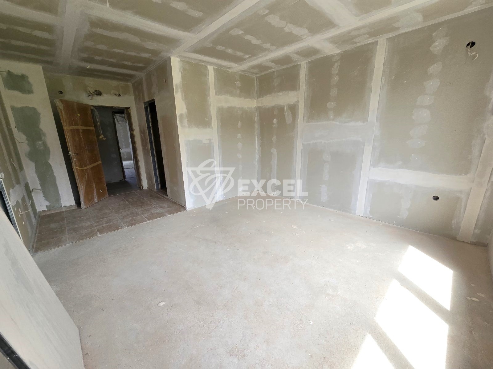 Southern studio for sale with a delightful panoramic view of the Pirin Mountains