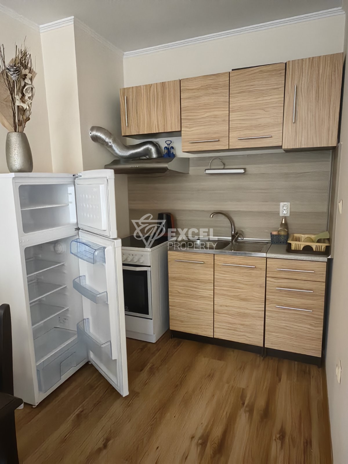 Furnished one-bedroom apartment for rent 80m from the Gondola