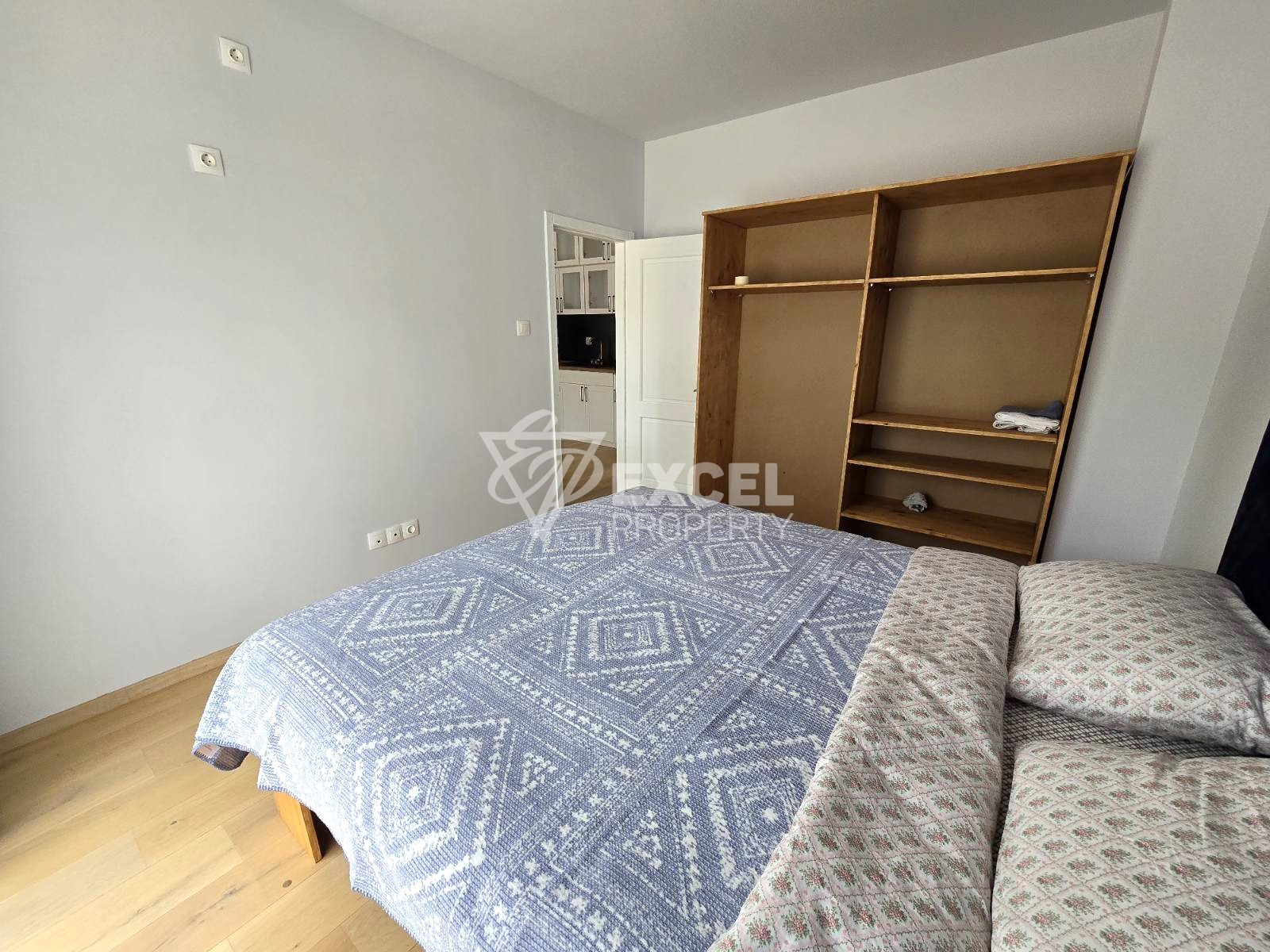 New one bedroom apartment with south exposure in a residential building with a low maintenance fee