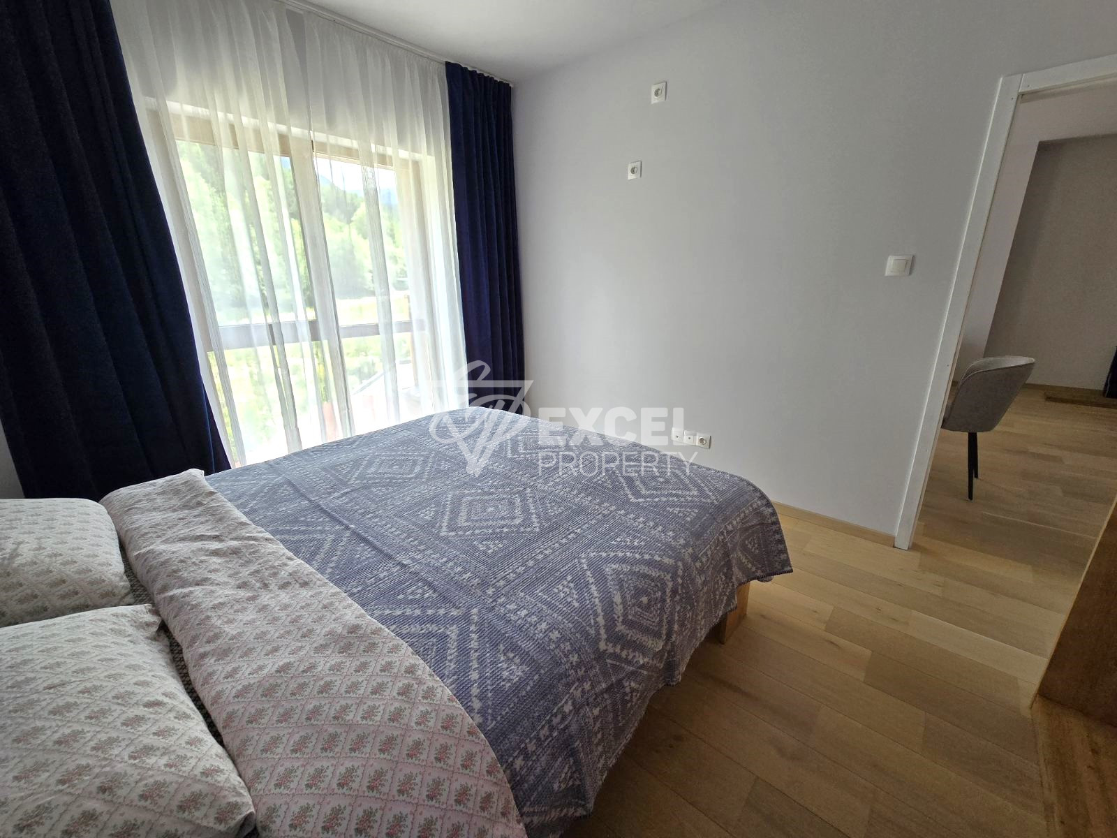 New one bedroom apartment with south exposure in a residential building with a low maintenance fee