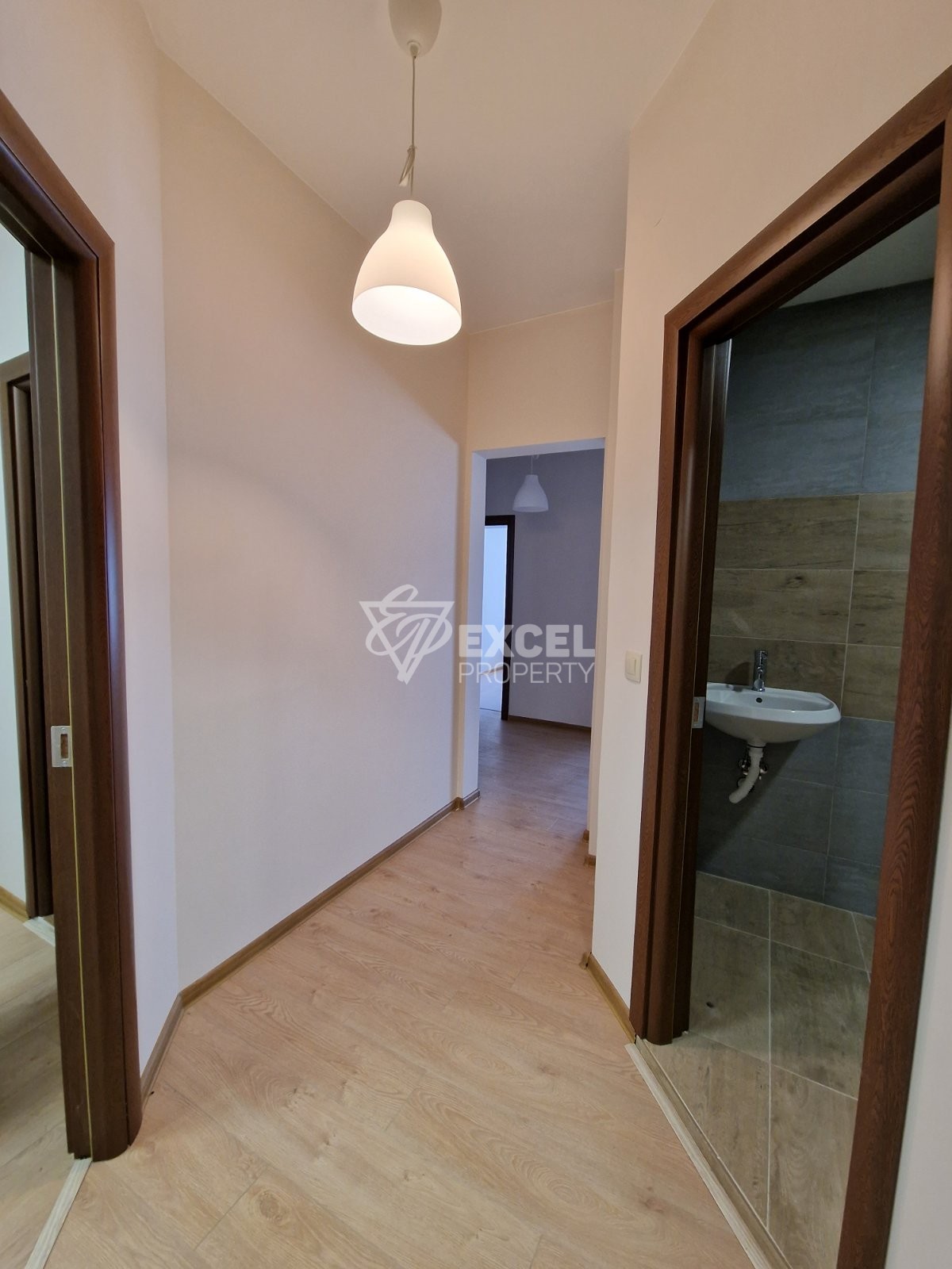 Spacious multi-room furnished apartment for sale in Bansko