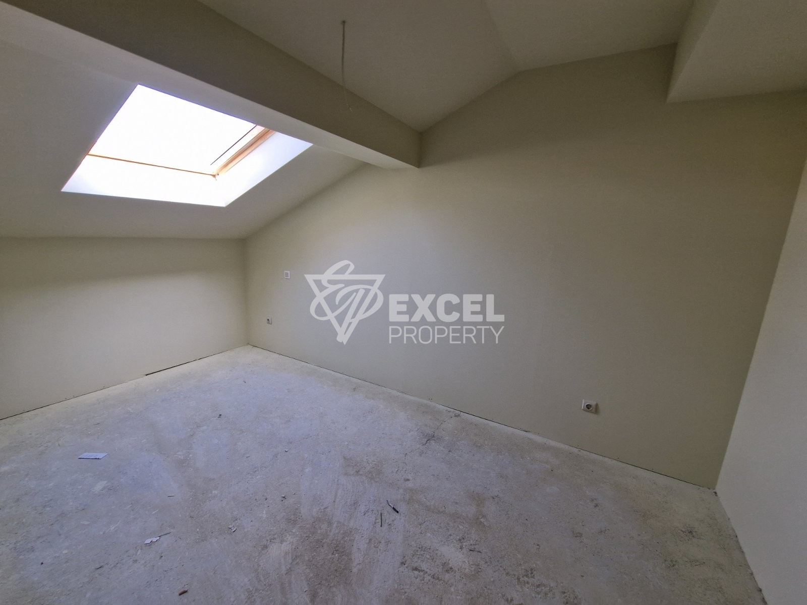 Beautiful one-bedroom apartment in a residential building with a low maintenance fee, Bansko!