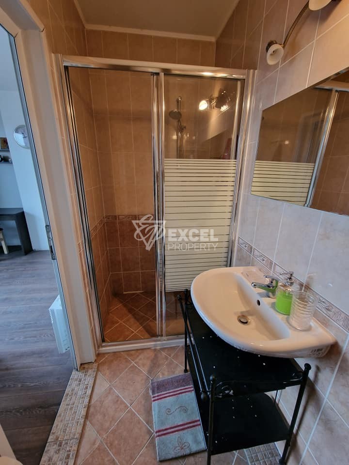 No maintenance fee! Southern one-bedroom apartment with its own basement, next to the Billa store in Bansko