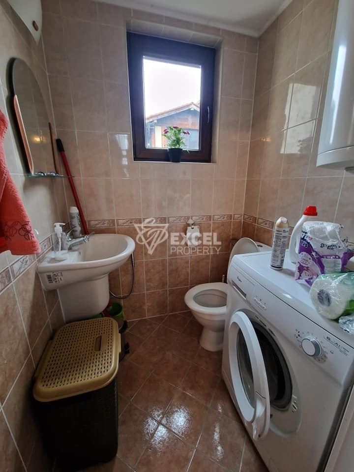 No maintenance fee! Southern one-bedroom apartment with its own basement, next to the Billa store in Bansko