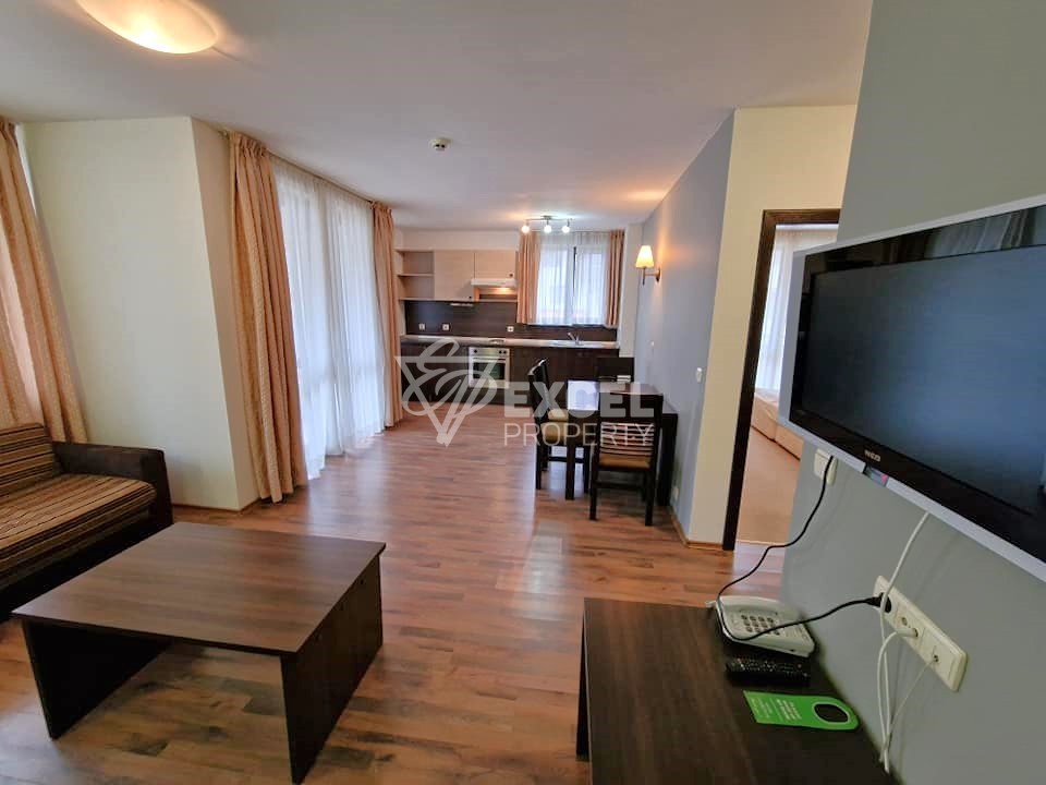 Spacious one-bedroom apartment 200m from the main station, Bansko!
