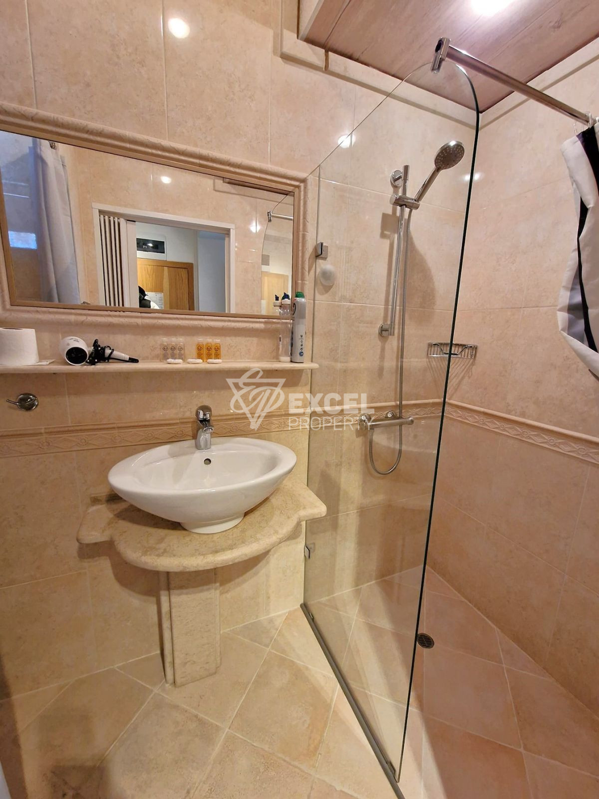 Modern furnished studio for sale, just 100m from Flash, Bansko