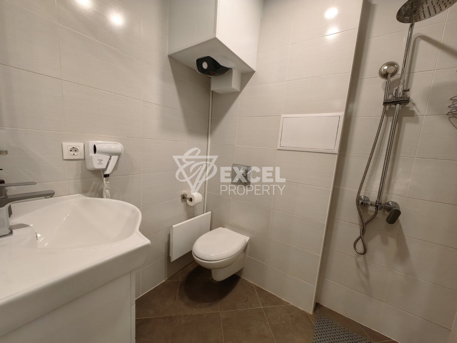 Elegantly furnished two-bedroom apartment with a low maintenance fee