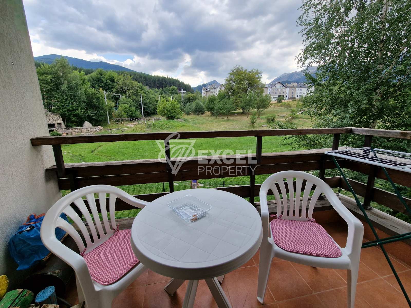 Southern one-bedroom apartment for sale in the hotel part of Green life, Bansko