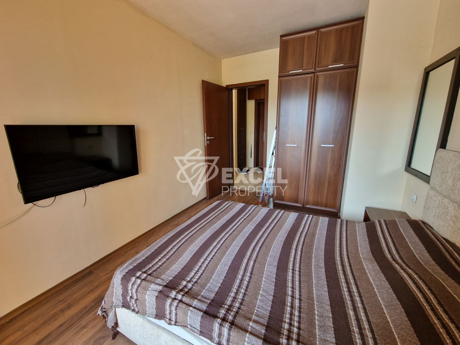 One-bedroom apartment with pool view in the hotel part of Green Life, Bansko