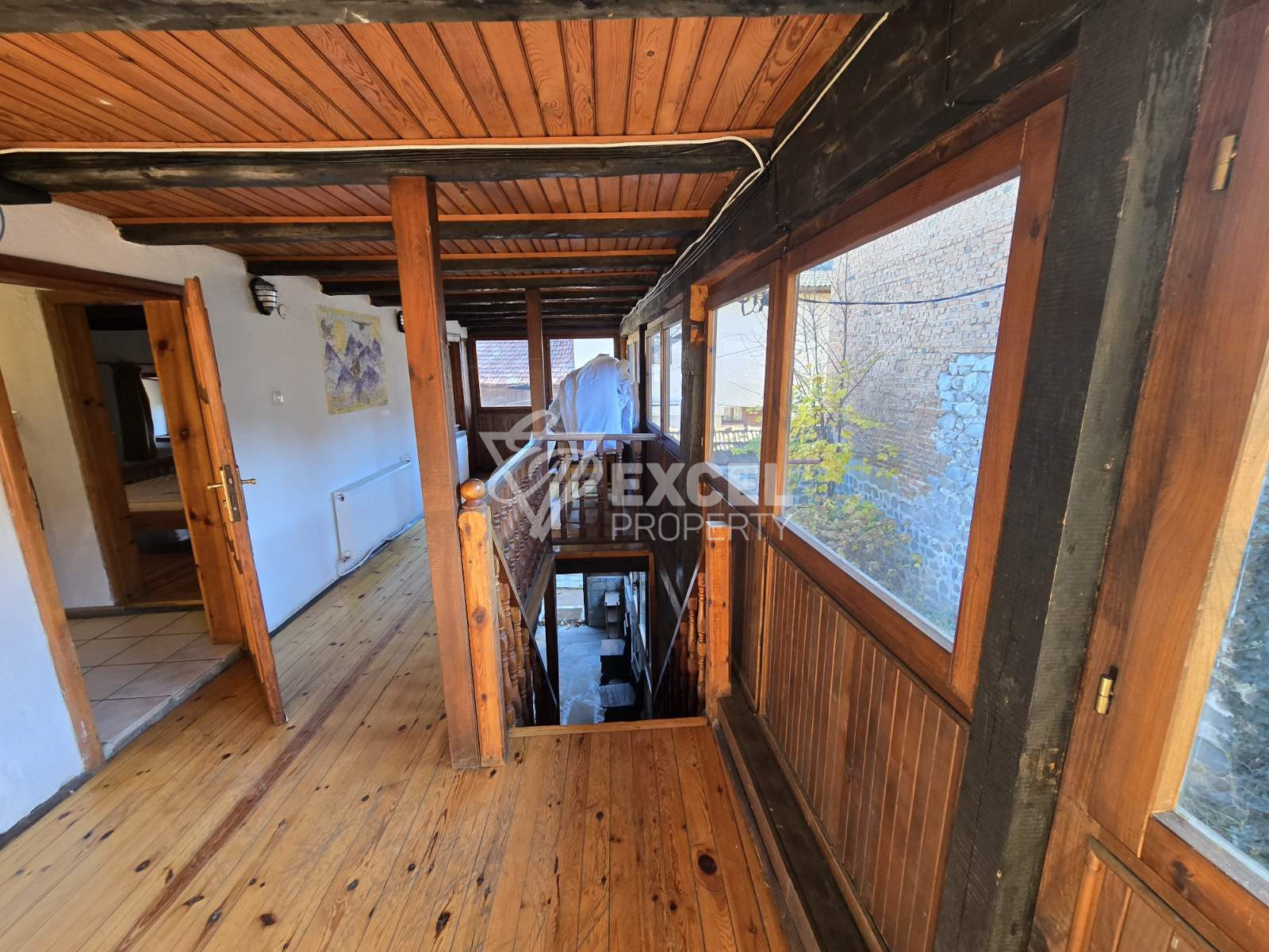 Authentic two-storey house for sale in the old part of Bansko, 200m from the Church of the Holy Trinity