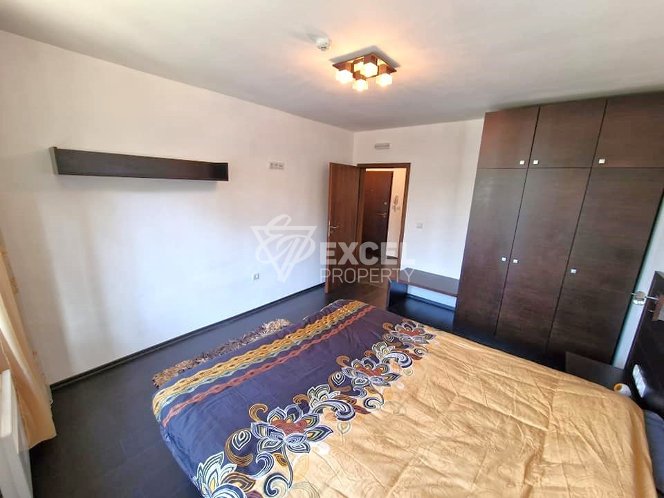 One-bedroom apartment for sale 100m from the ski road! Residential building with a low maintenance fee!