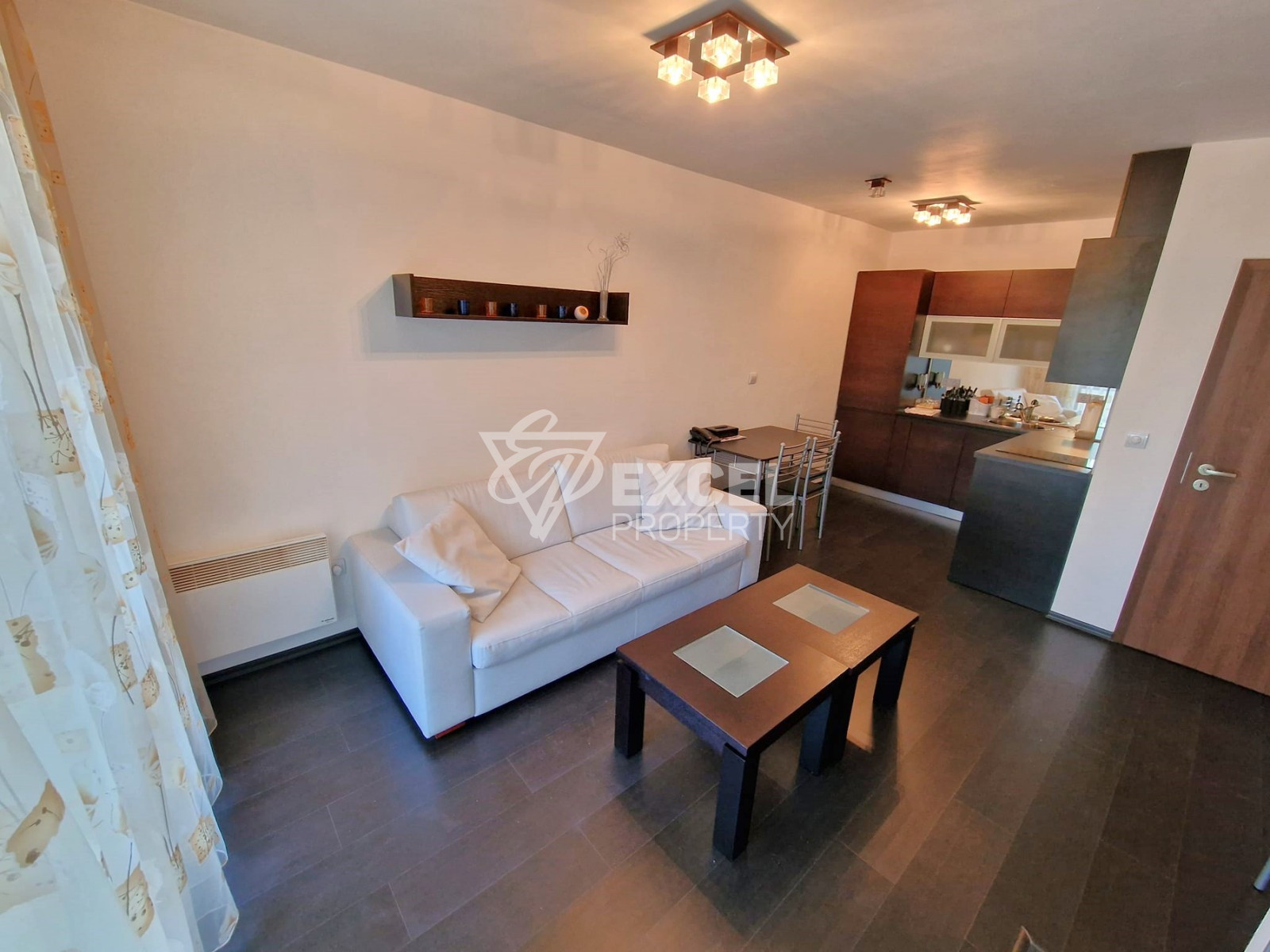 One-bedroom apartment for sale 100m from the ski road! Residential building with a low maintenance fee!
