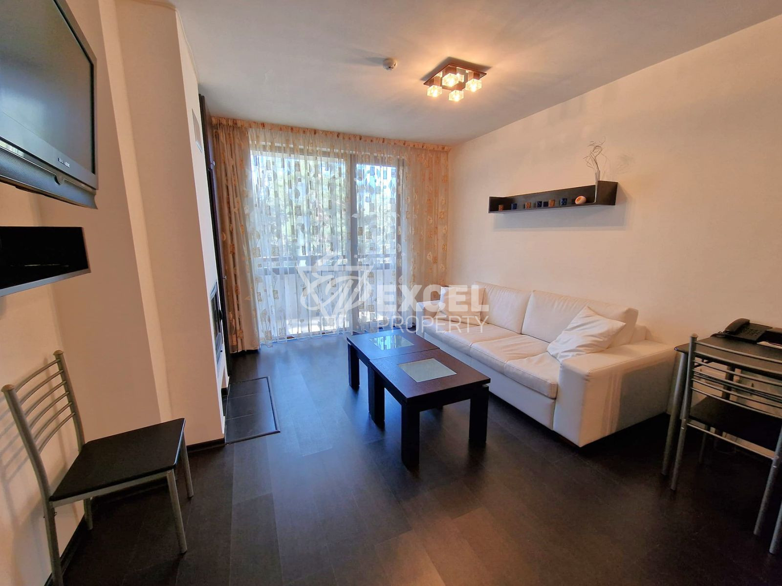 One-bedroom apartment for sale 100m from the ski road! Residential building with a low maintenance fee!