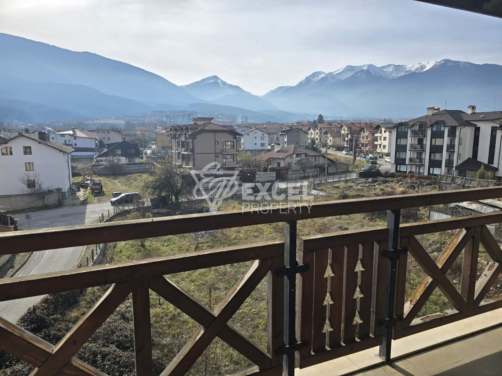 Spacious south-facing two-bedroom apartment for sale in Bansko, near the stadium