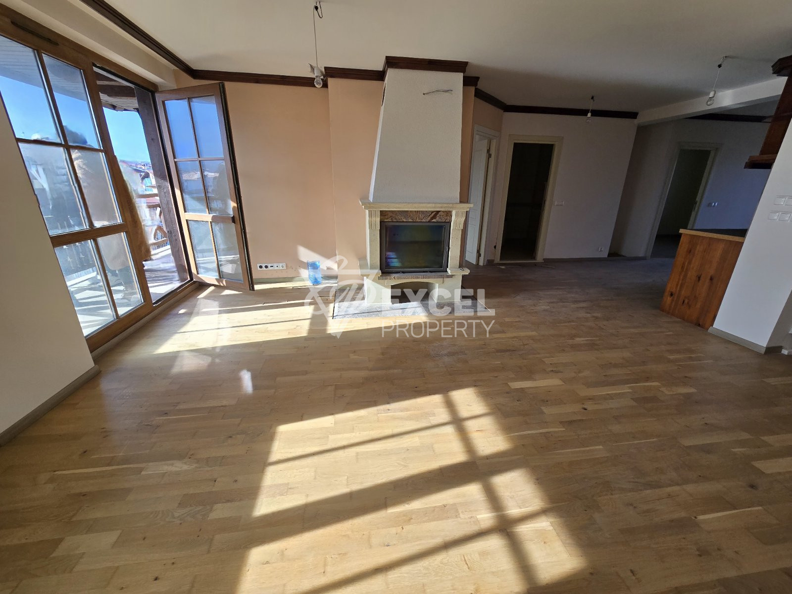Spacious south-facing two-bedroom apartment for sale in Bansko, near the stadium