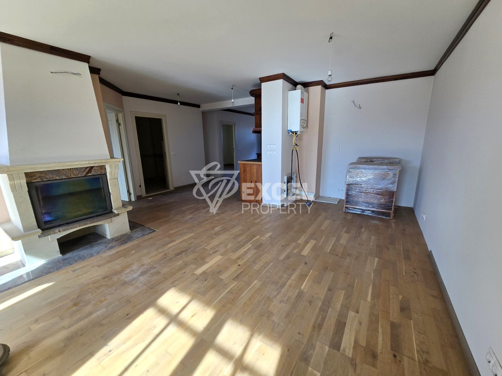 Spacious south-facing two-bedroom apartment for sale in Bansko, near the stadium