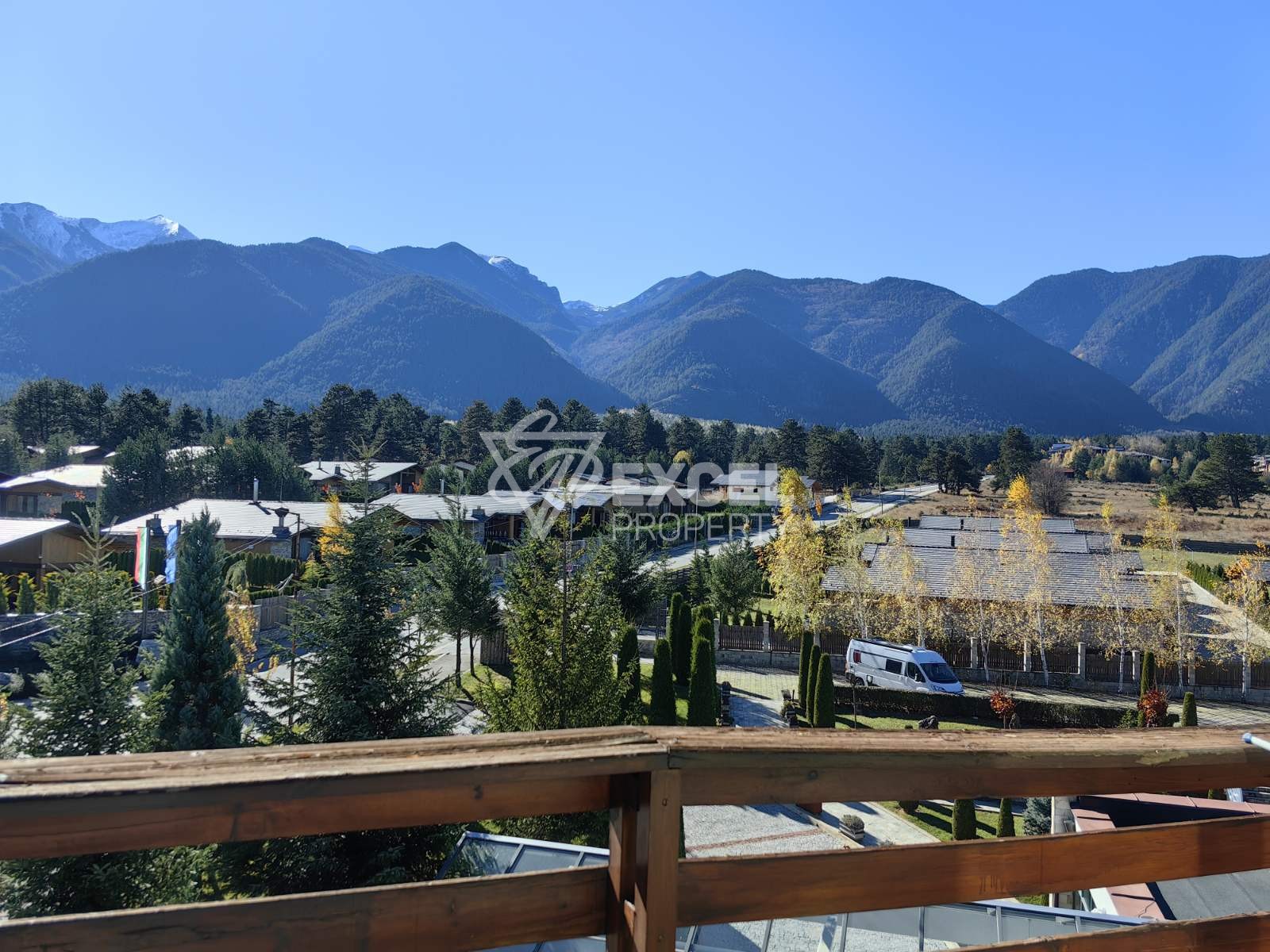 Two-bedroom penthouse with an amazing view of the Pirin mountain and the golf course