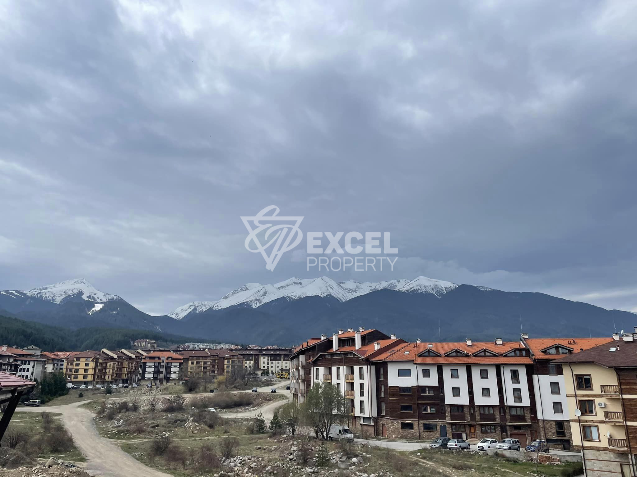 One-bedroom apartment for sale with Pirin panorama and low maintenance fee!