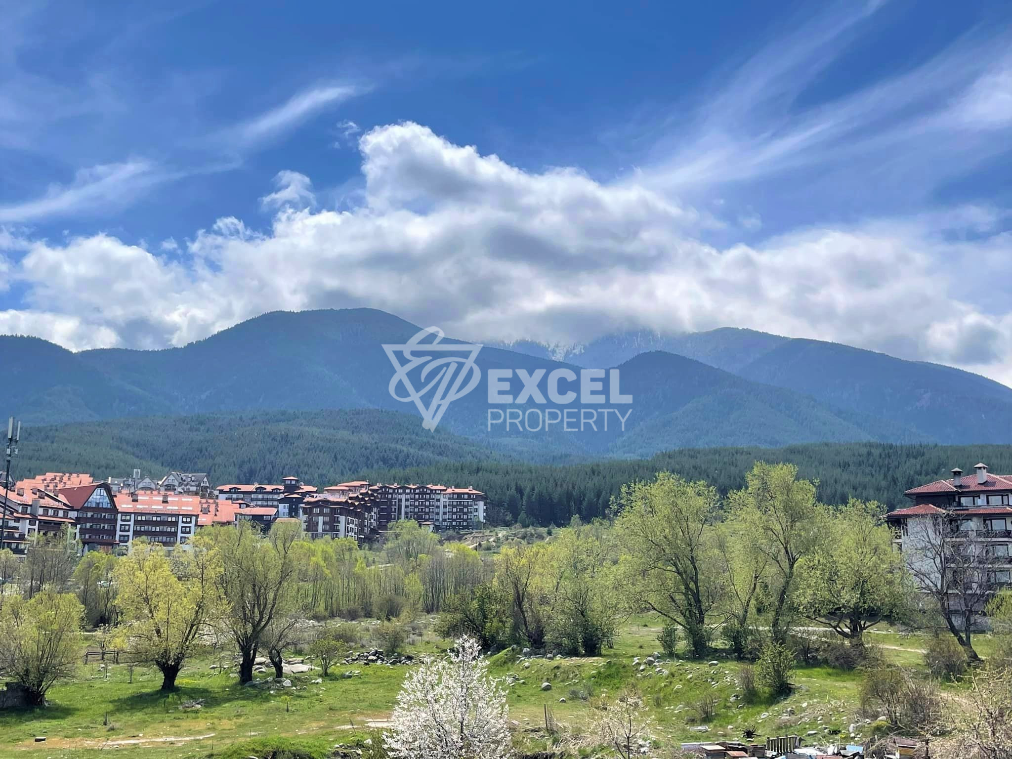 "Mountain Homes" complex with an excellent location in Bansko
