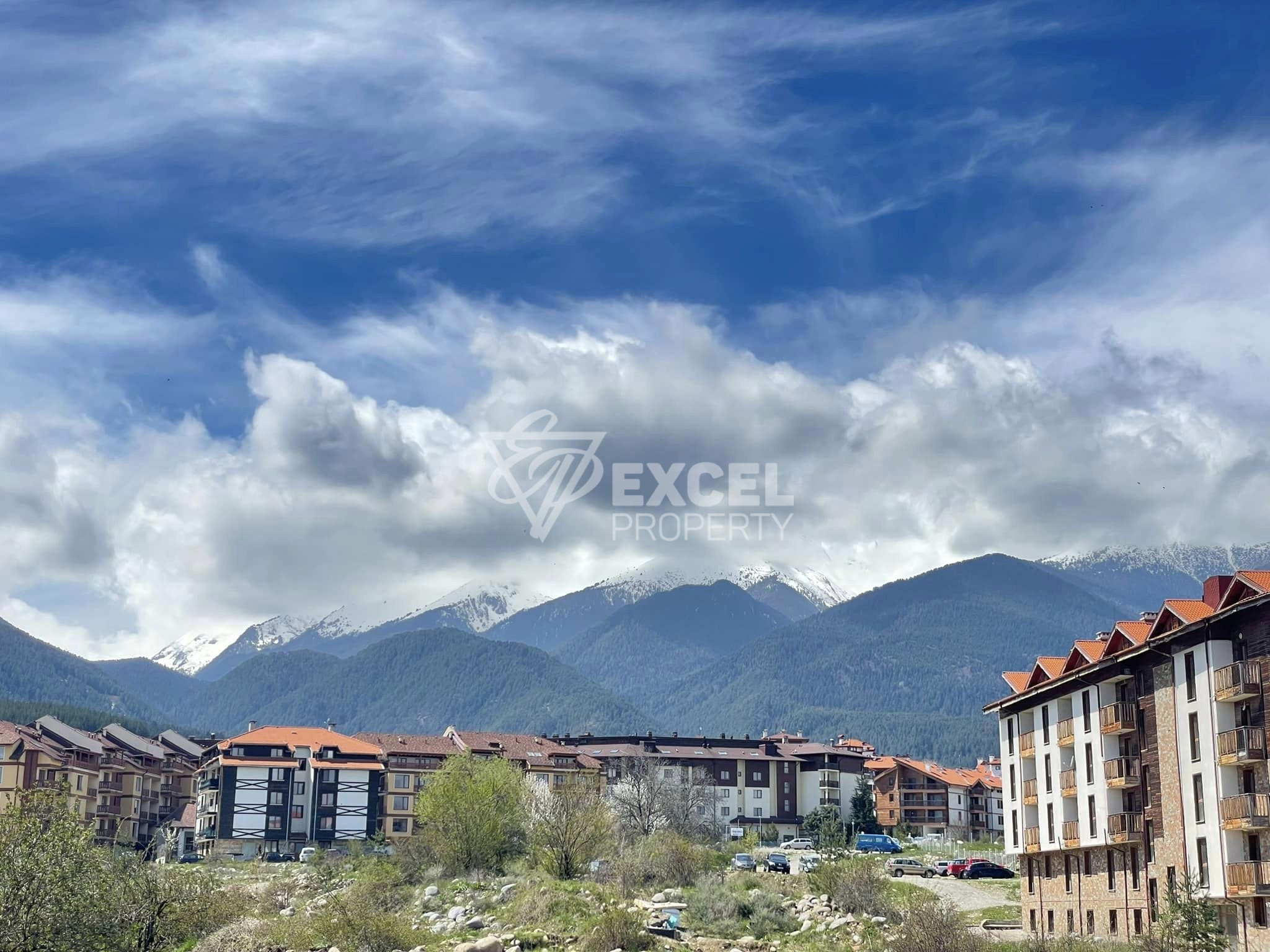 "Mountain Homes" complex with an excellent location in Bansko