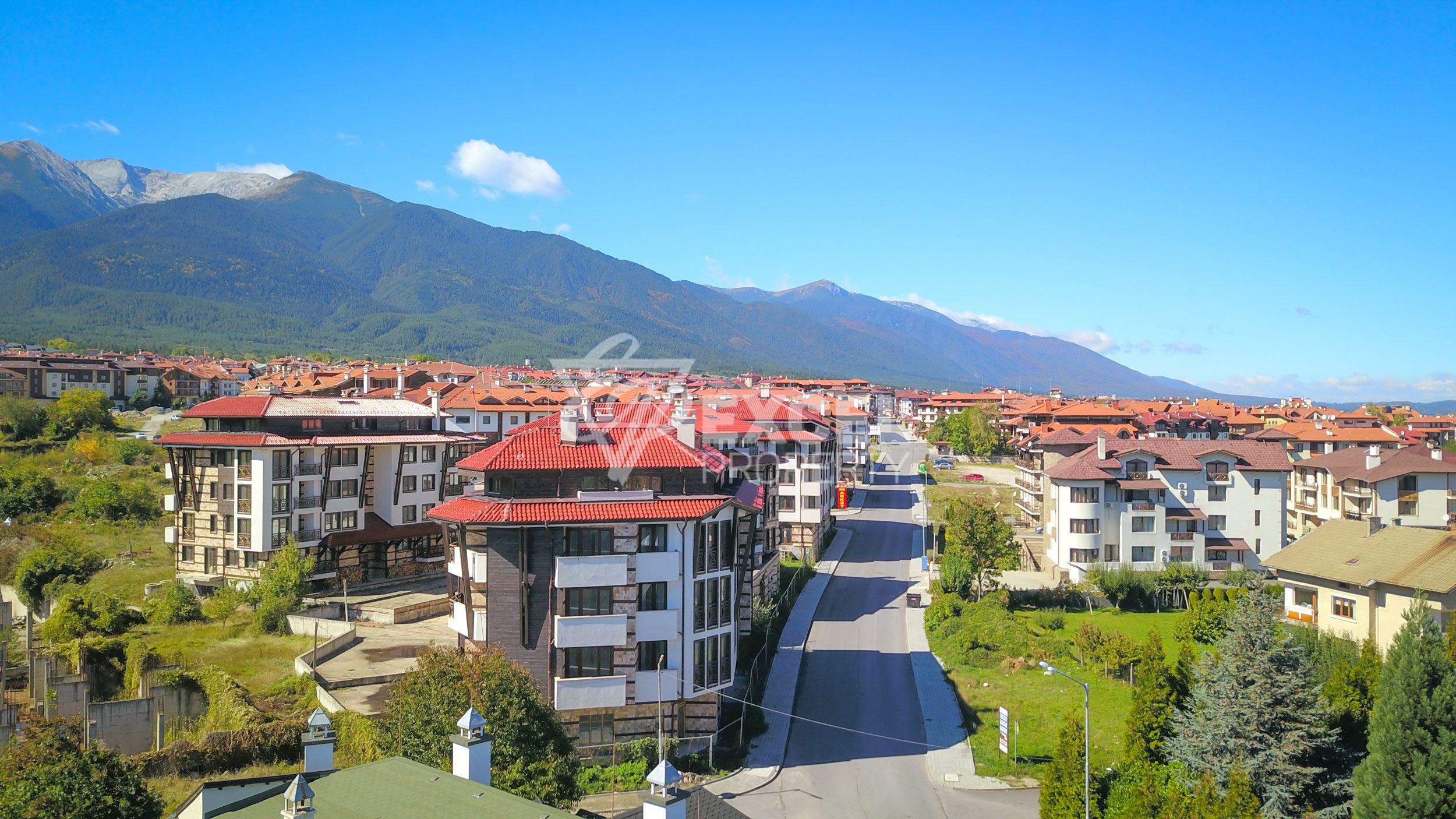 "Mountain Homes" complex with an excellent location in Bansko