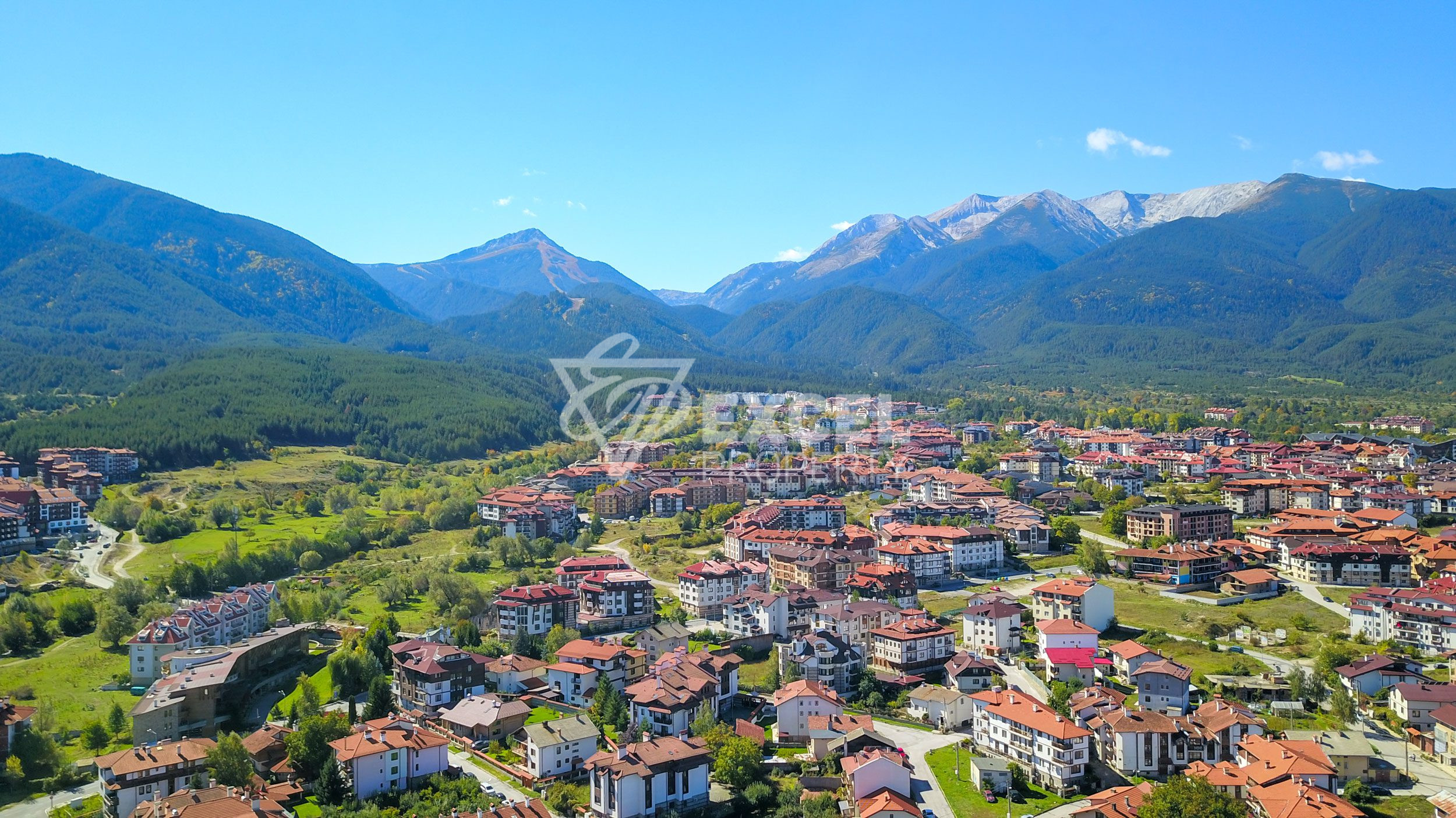 "Mountain Homes" complex with an excellent location in Bansko