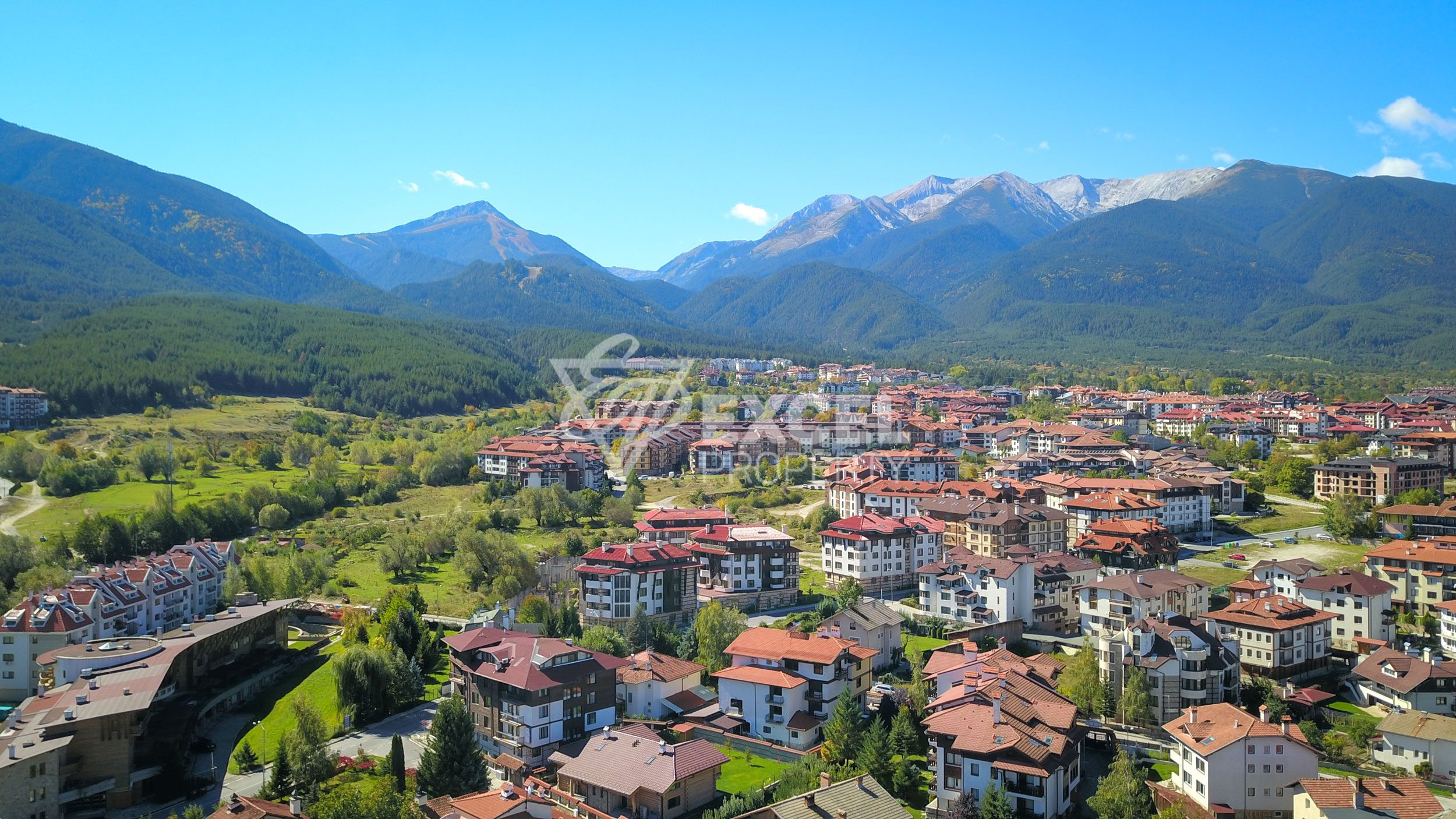 "Mountain Homes" complex with an excellent location in Bansko