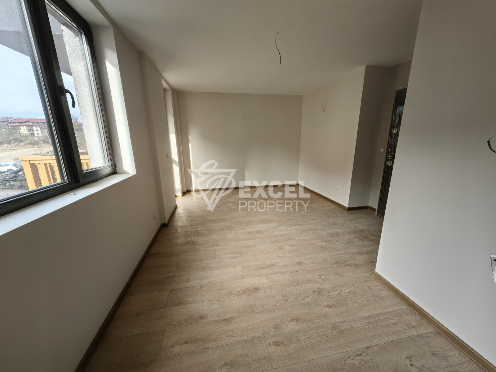 Southern studio with a terrace in a new residential building with low maintenance fees, Bansko