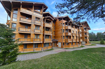 Sunny one bedroom apartment for sale in the heart of Pirin Golf & Country Club!