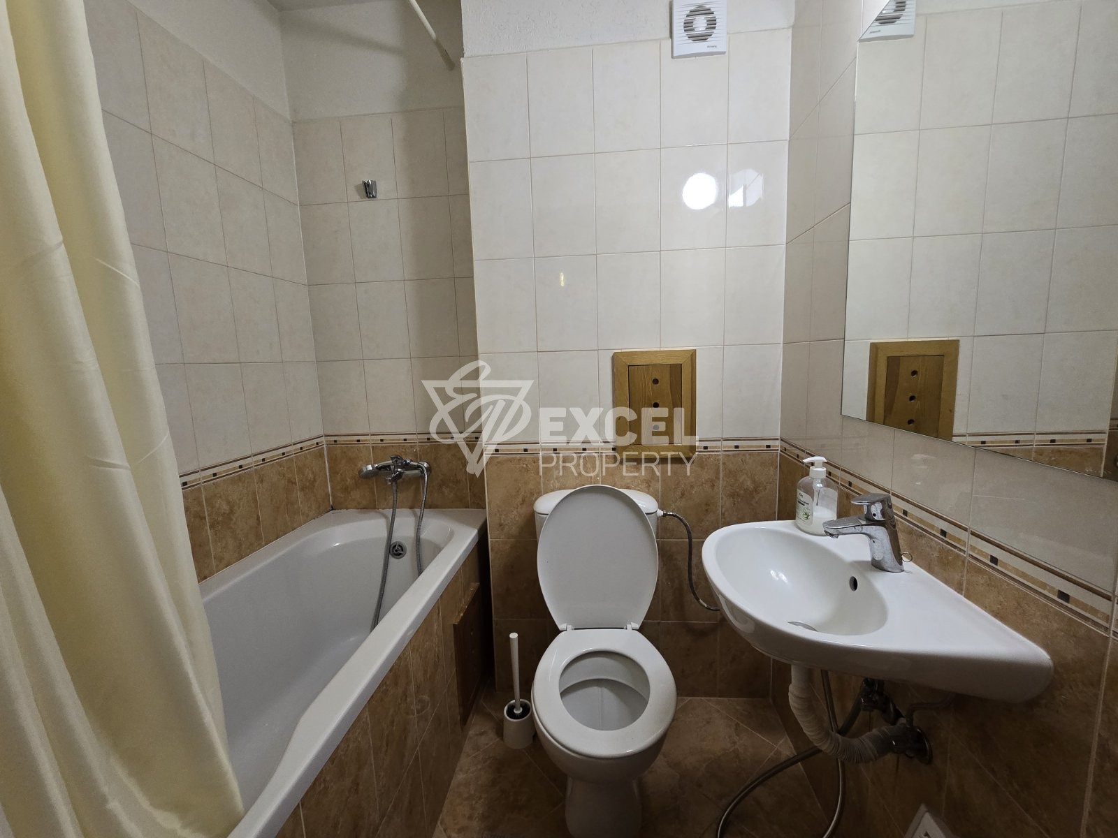 Sunny one bedroom apartment for sale in the heart of Pirin Golf & Country Club!