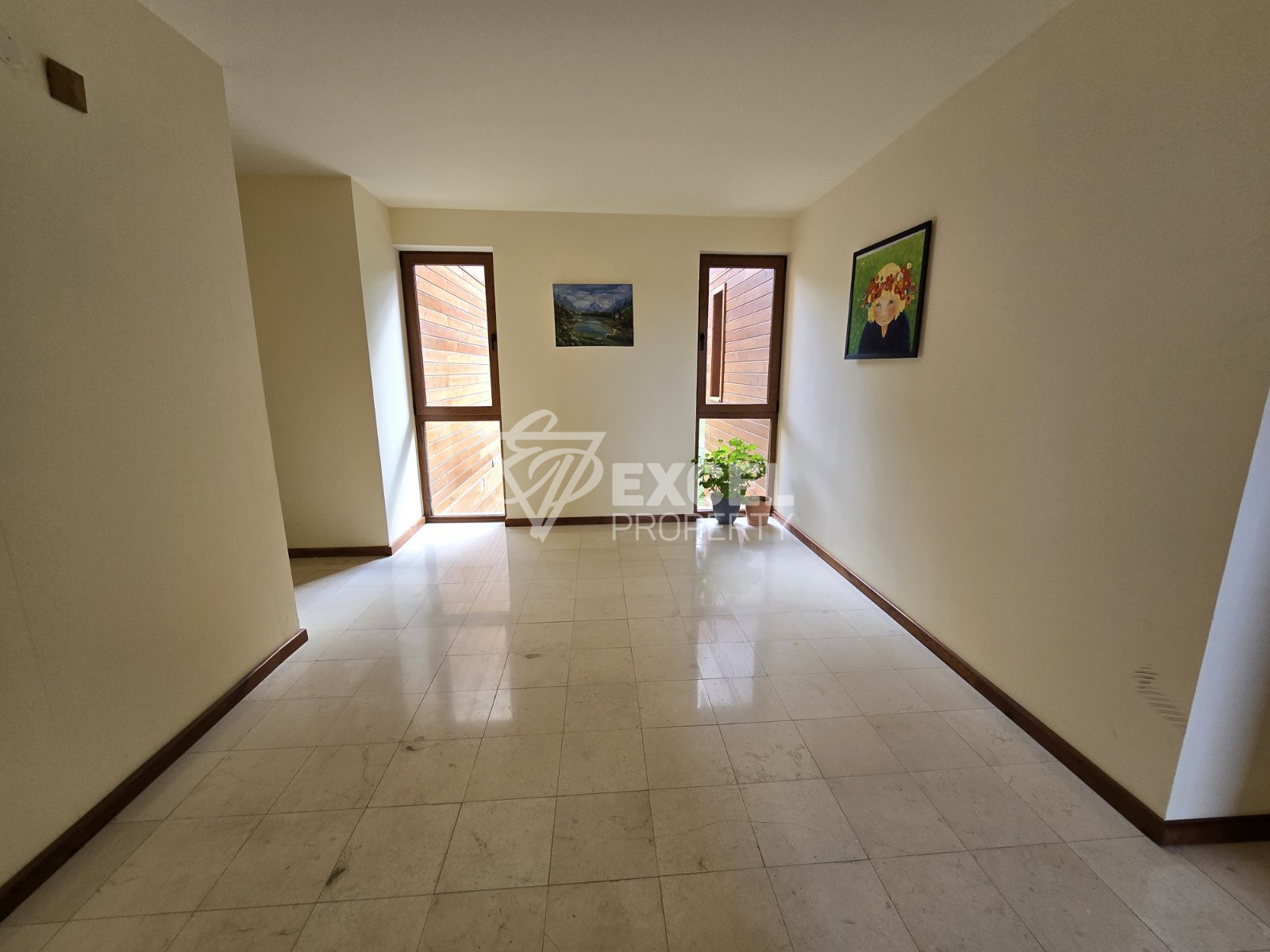 Sunny one bedroom apartment for sale in the heart of Pirin Golf & Country Club!