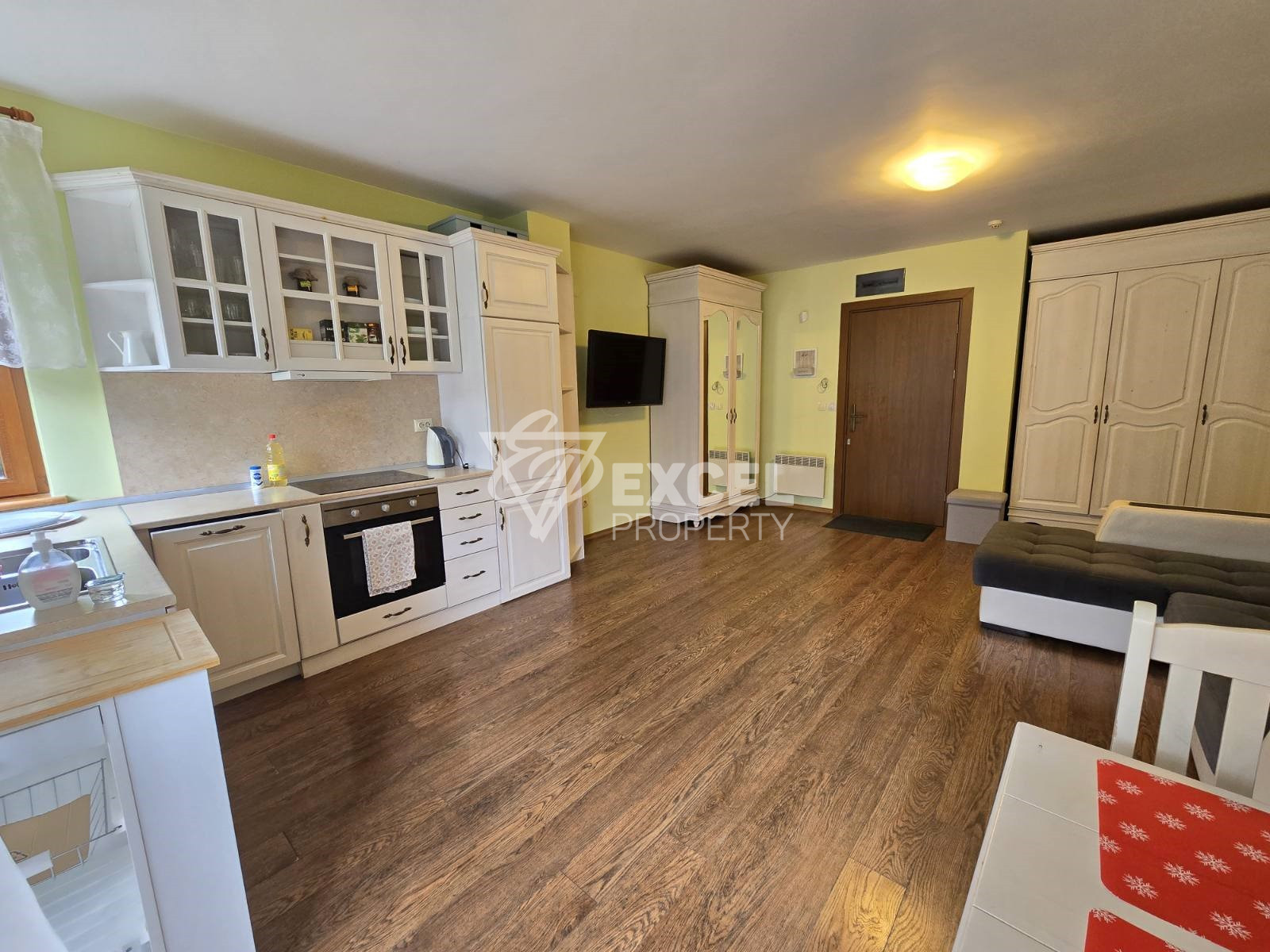 Sunny one bedroom apartment for sale in the heart of Pirin Golf & Country Club!