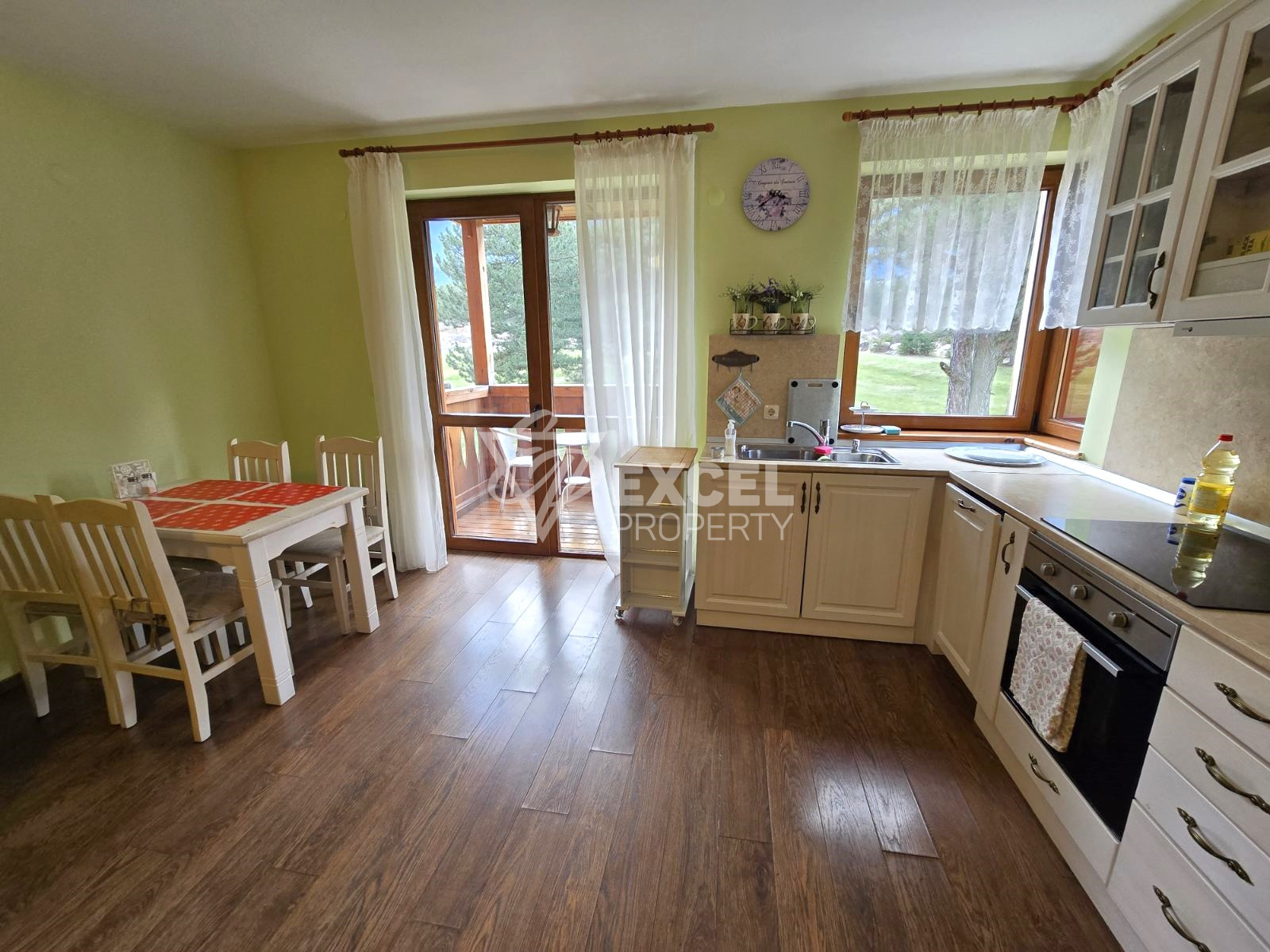 Sunny one bedroom apartment for sale in the heart of Pirin Golf & Country Club!