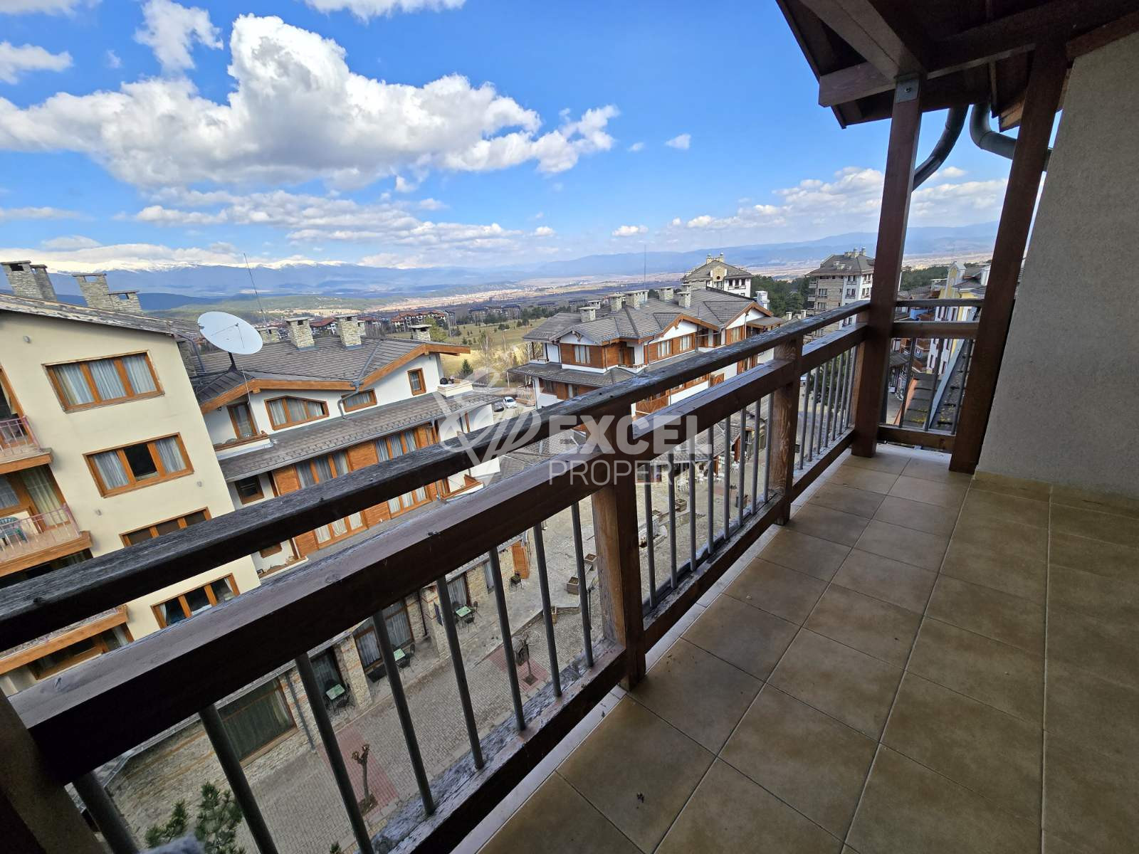 Elegant multi-room apartment for sale in the heart of Pirin Golf & Country Club: Luxury and perfection