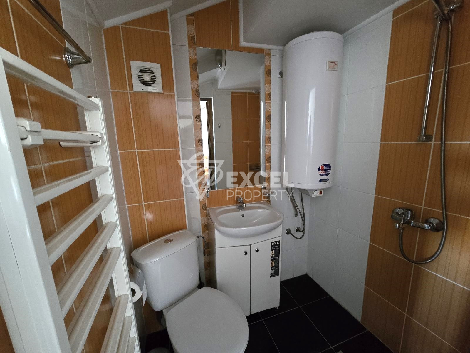 Multifunctional house with an active business in the TOP center of Bansko!
