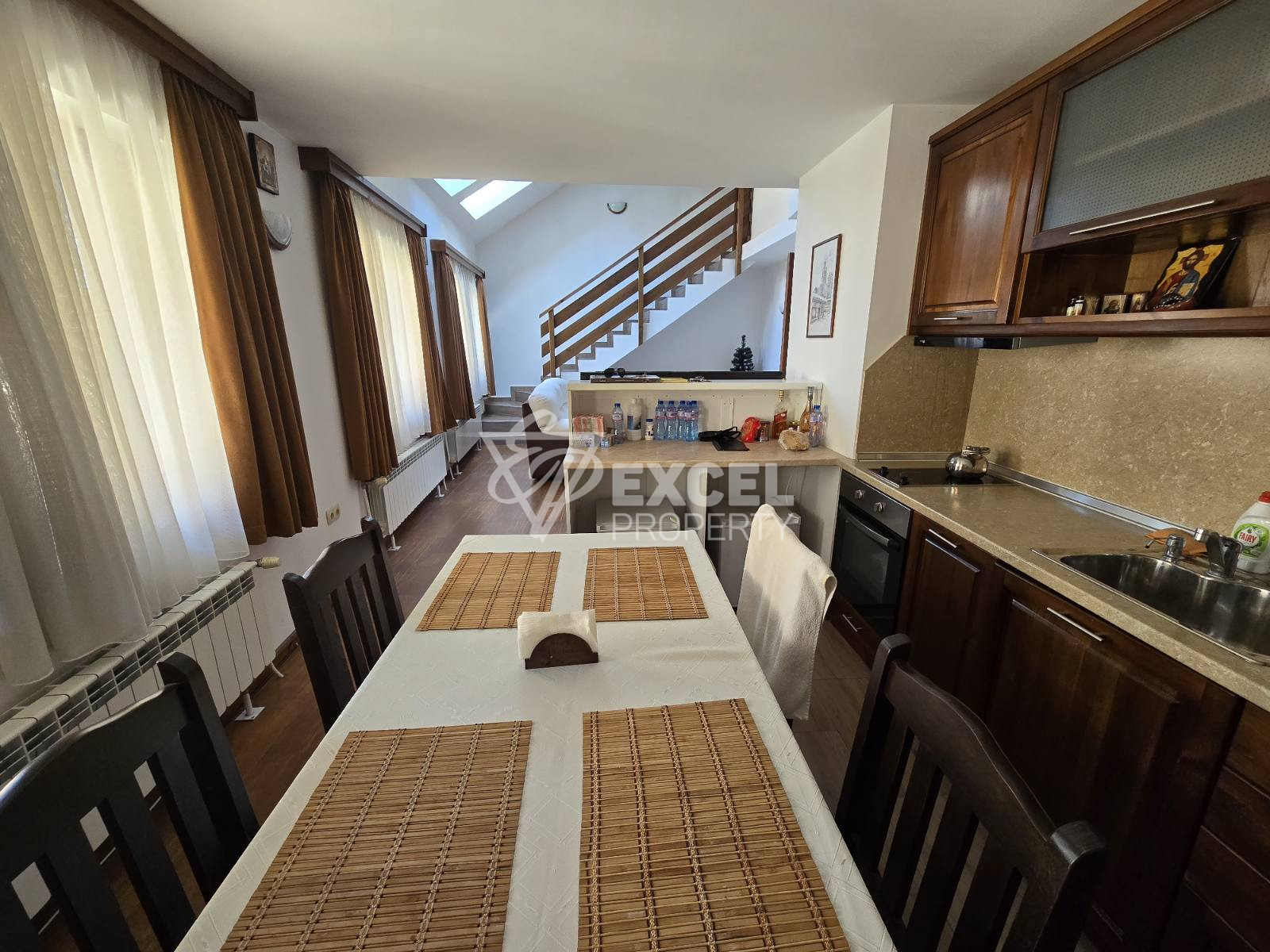 Multifunctional house with an active business in the TOP center of Bansko!