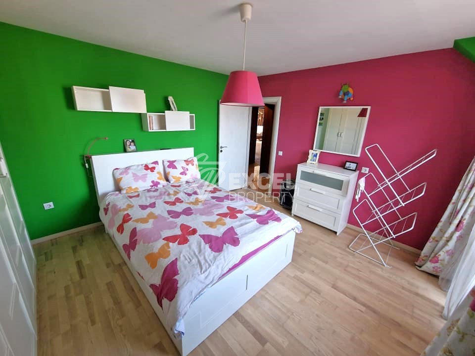 Designer multi-room apartment in the ideal center of Razlog