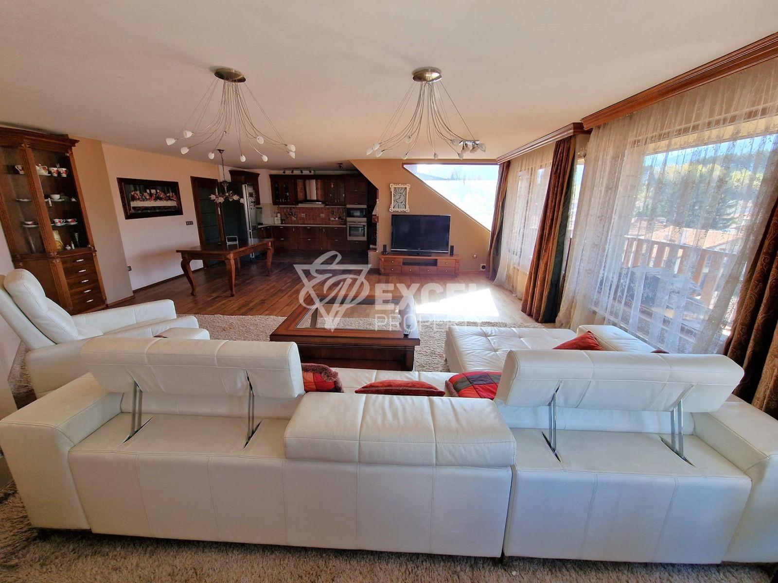 Designer multi-room apartment in the ideal center of Razlog