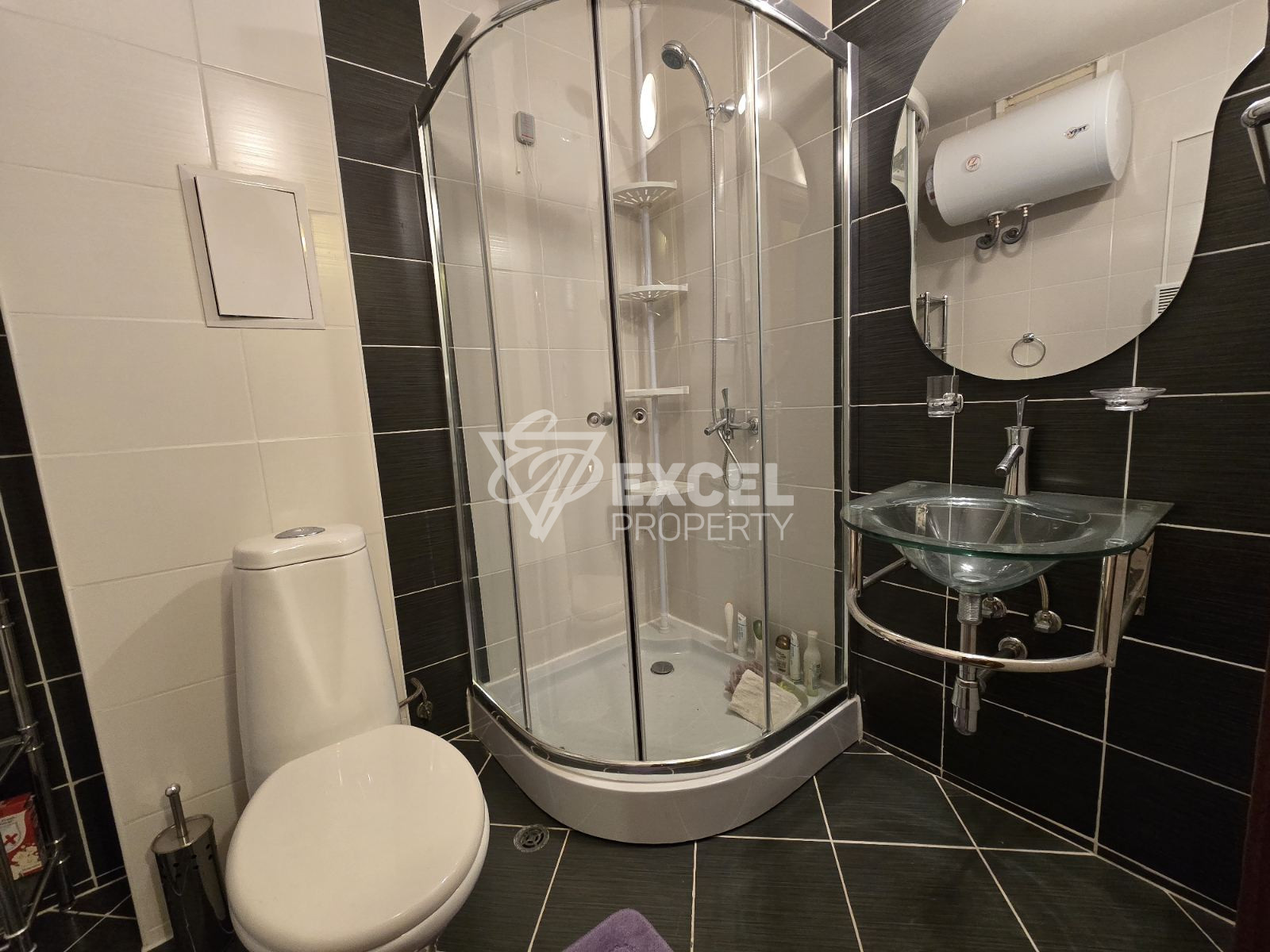 Spacious studio for sale with a captivating mountain view in Hotel Regnum 5✱, Bansko