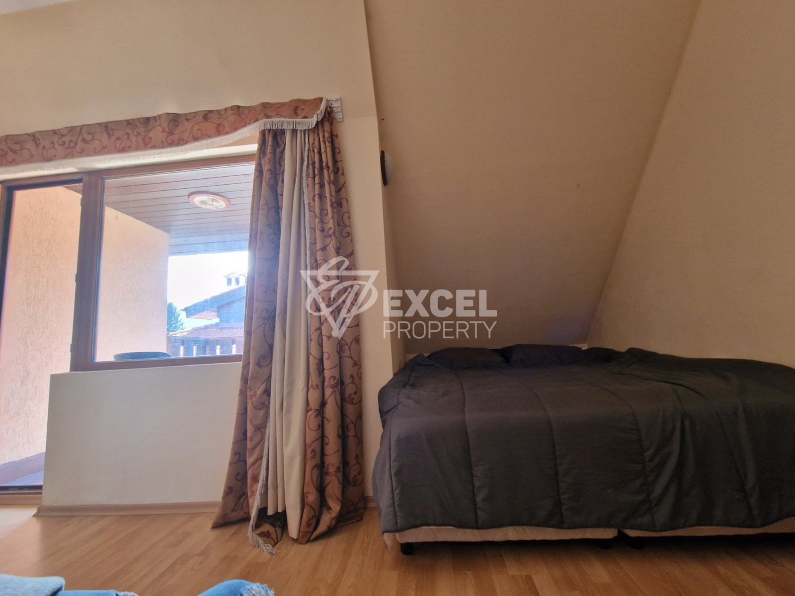 Furnished one-bedroom apartment with a wonderful view of Pirin for rent in Bansko!