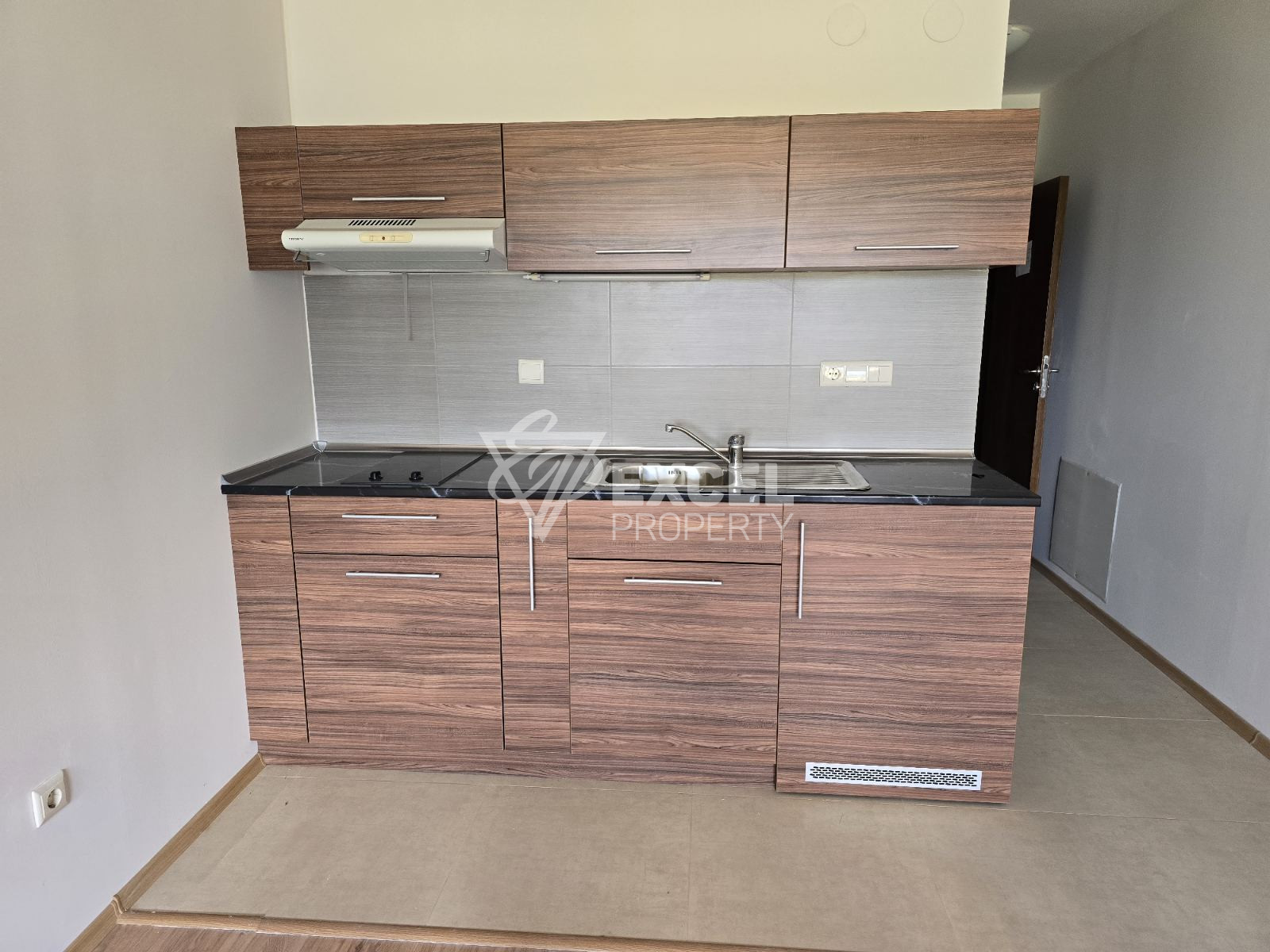 Studio with terrace for sale in Bansko, 300 m from the ski lift