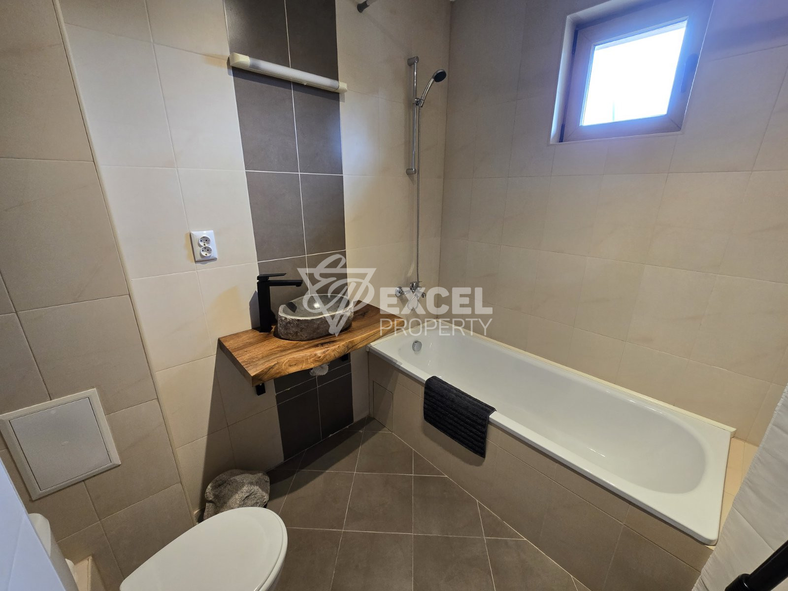 Luxury one-bedroom apartment with own SPA room with jacuzzi and sauna