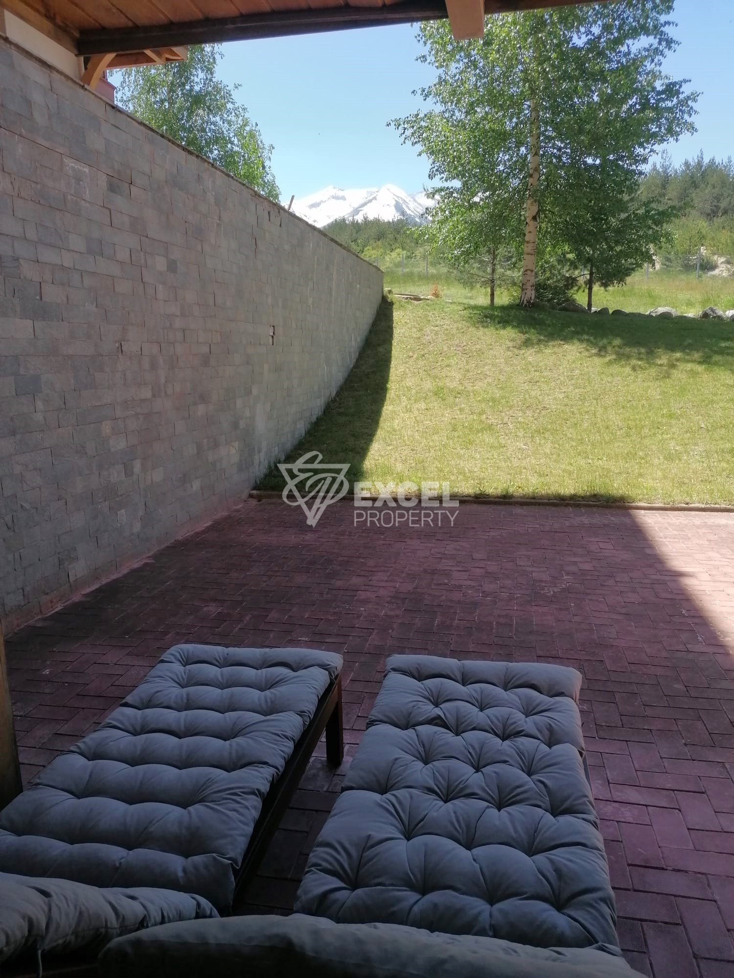 Luxury one-bedroom apartment with own SPA room with jacuzzi and sauna